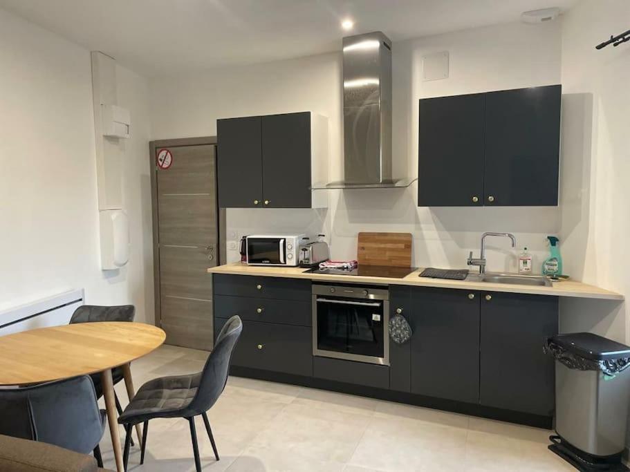 Appartement Confort Equipe Au Coeur De Безье Экстерьер фото